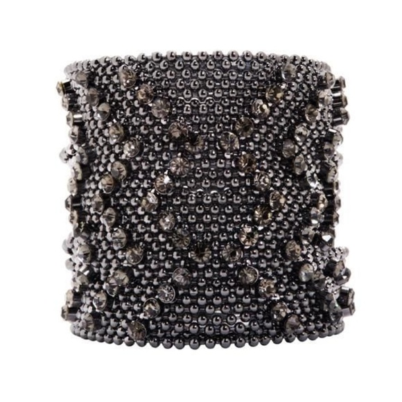 Jewelry - ⭐️HP⭐ | JustFab | Gunmetal River Bracelet